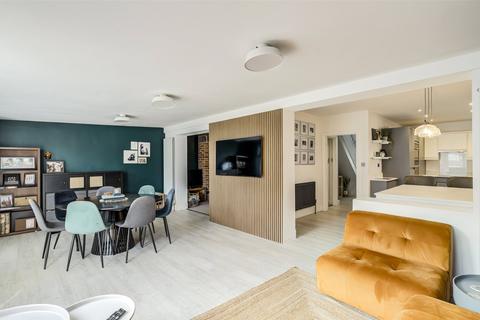 Brookdean Road, Worthing, West Sussex, BN11