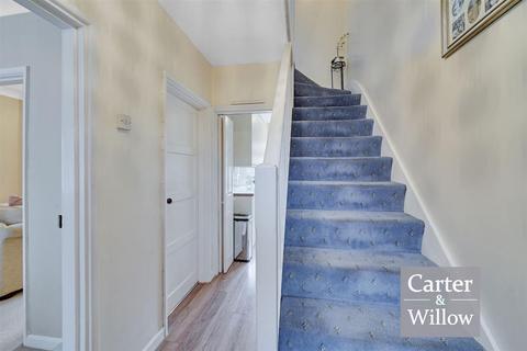 2 bedroom terraced house for sale, Langley Crescent, Dagenham, Essex