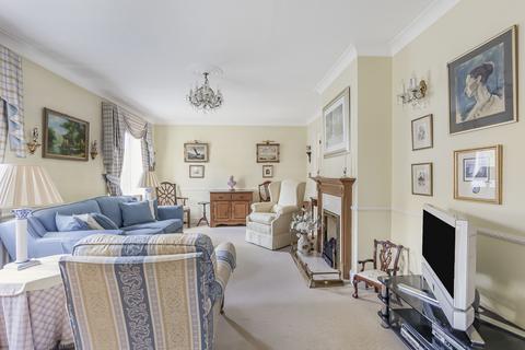 undefined, Mount Pleasant Close, Hatfield, Hertfordshire, AL9