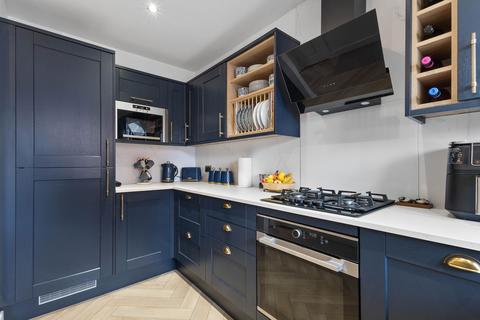 15 Milton Gardens, Featherstone, Pontefract, WF7 5DQ
