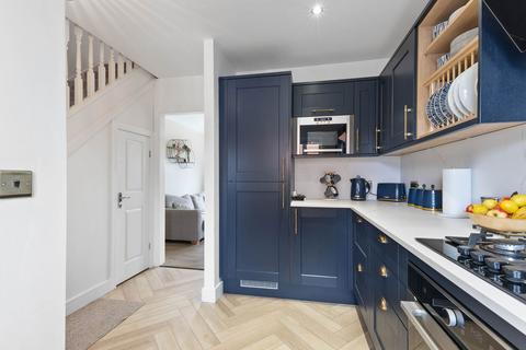 15 Milton Gardens, Featherstone, Pontefract, WF7 5DQ