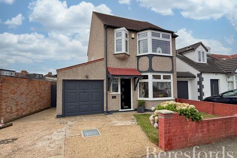 Harwood Avenue, Hornchurch, RM11