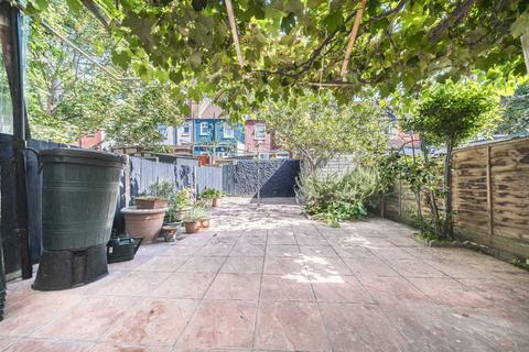 18 Boscombe Road, London, SW17 9JL