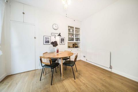 18 Boscombe Road, London, SW17 9JL