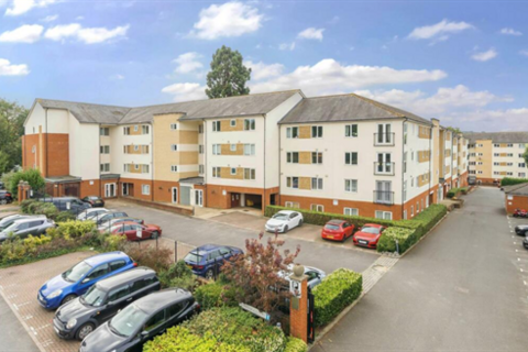 Flat , Lee Heights, Bambridge Court, Maidstone