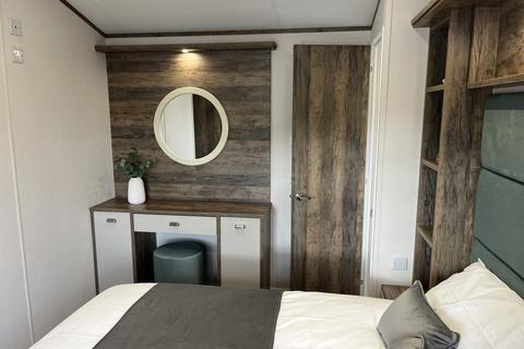 2 bedroom park home for sale, MIll Lane, Hawksworth Leeds