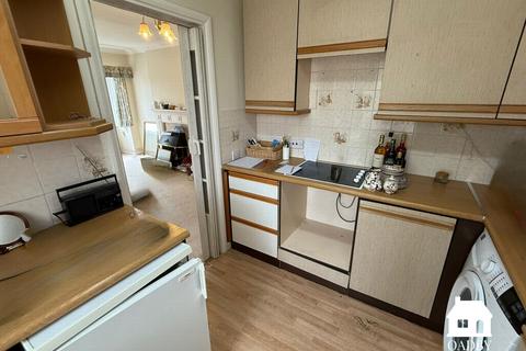 2 bedroom retirement property for sale, Albion Street, Oadby, LE2