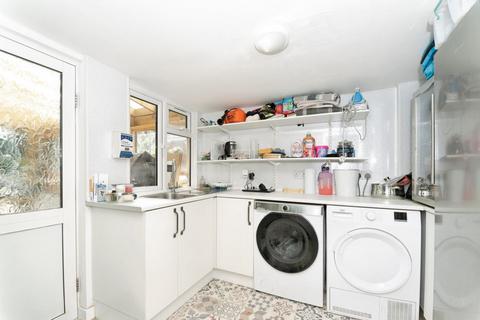 undefined, Maddington Street, Salisbury SP3