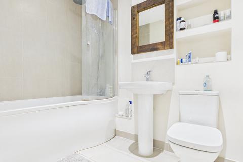 2 bedroom apartment to rent, Addison Road, Chesham, Buckinghamshire, HP5