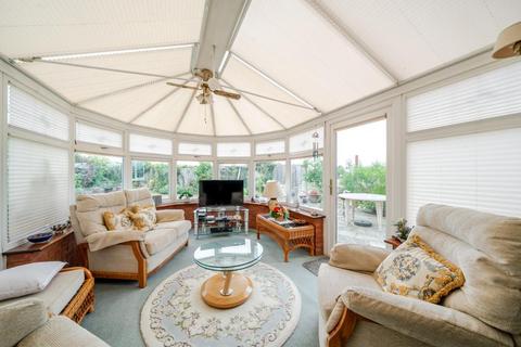 undefined, Aylesbury,  Buckinghamshire,  HP21
