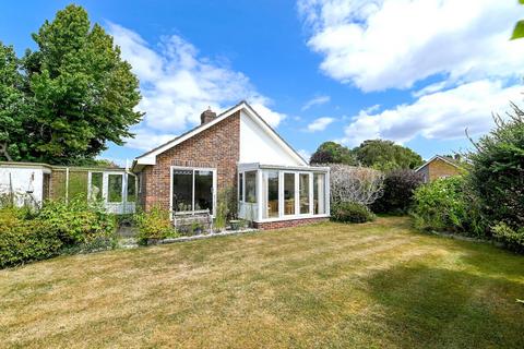 2 bedroom bungalow for sale, Holmhurst Avenue, Christchurch BH23