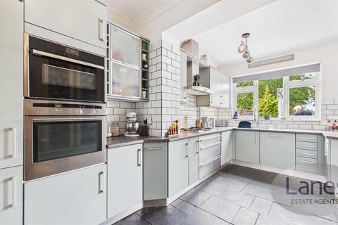 32 Drapers Road, Enfield, EN2 8LU