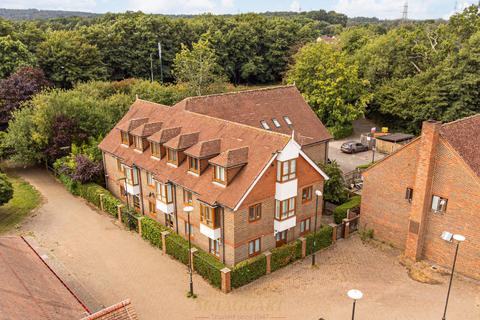 Maidenbower Place, Crawley RH10
