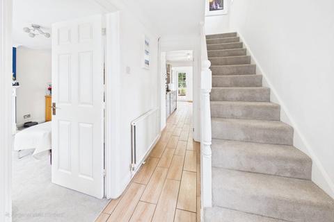 29 Beech Walk, Thatcham, RG19 4QR