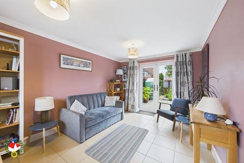 4 bedroom semi-detached house for sale, Towpath Road, Hempsted, Gloucester, GL2