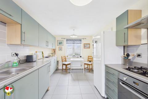 4 bedroom semi-detached house for sale, Towpath Road, Hempsted, Gloucester, GL2