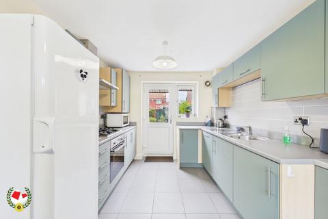 4 bedroom semi-detached house for sale, Towpath Road, Hempsted, Gloucester, GL2