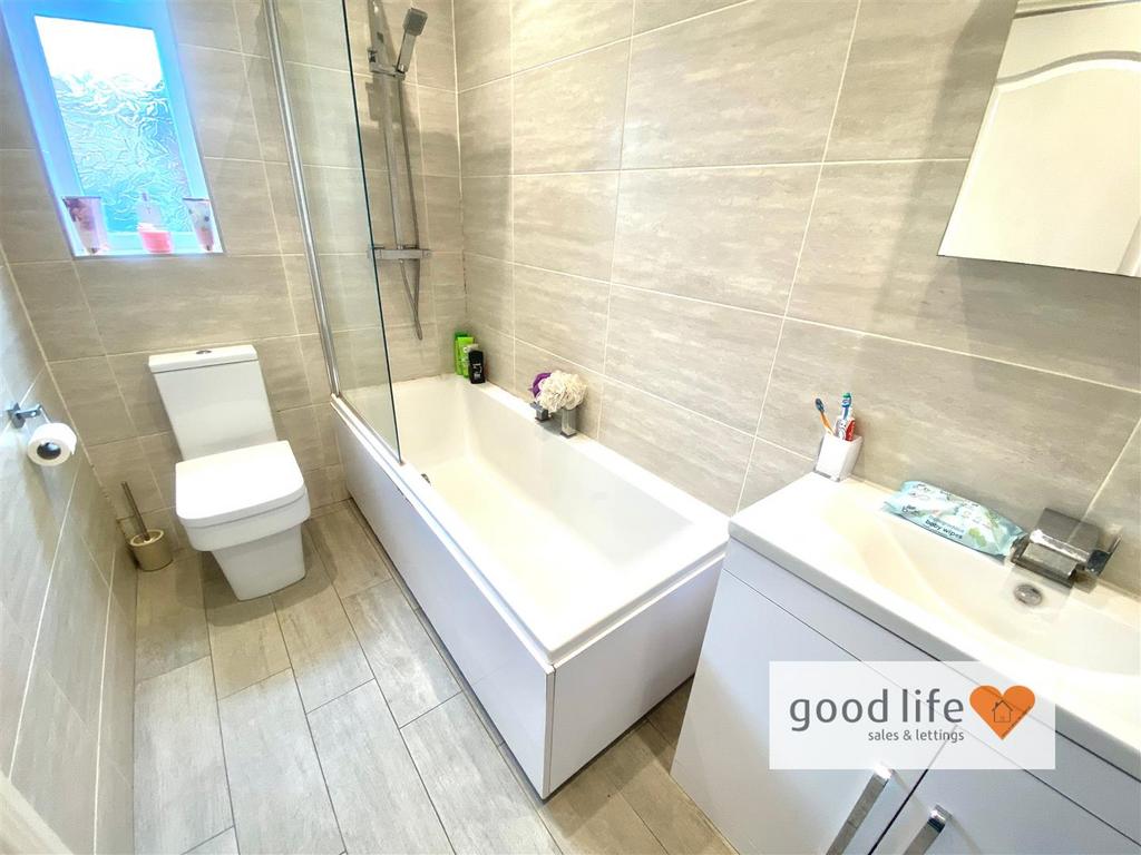 20250820 115115135 i OS194durhamroad.jpg
