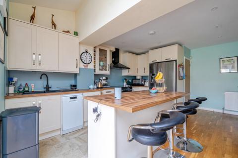 4 bedroom terraced house for sale, Lexden Road, Mitcham CR4