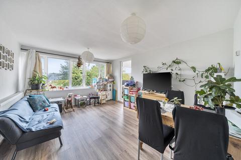 1 bedroom apartment for sale, Gale Close, Mitcham CR4