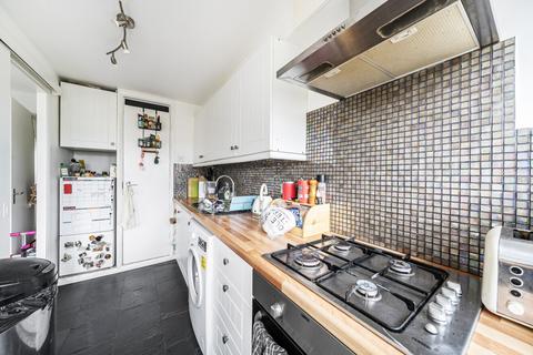 1 bedroom apartment for sale, Gale Close, Mitcham CR4