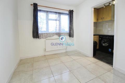 1 bedroom flat to rent, Elgin House, Old Bath Road