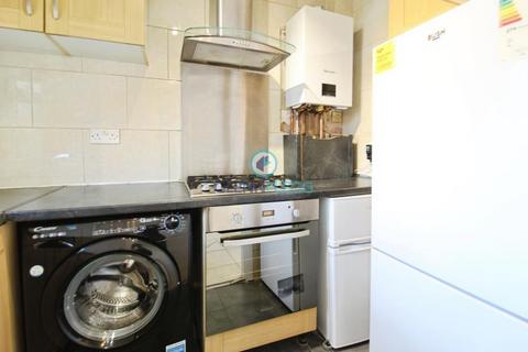 1 bedroom flat to rent, Elgin House, Old Bath Road
