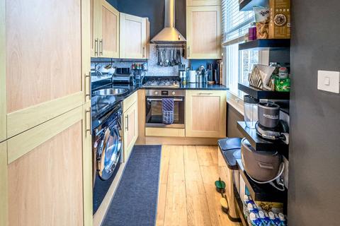 2 bedroom flat for sale, Priory Park Road, Kilburn, London, NW6