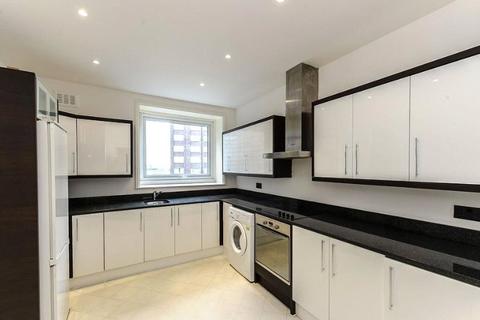 5 bedroom apartment to rent, Strathmore Court, St John's Wood NW8
