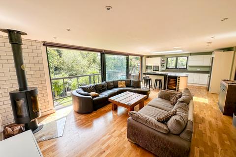 4 bedroom apartment to rent, Ferry Lane, Wraysbury TW19