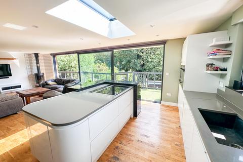 4 bedroom apartment to rent, Ferry Lane, Wraysbury TW19