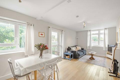 Strathdon Drive, London SW17