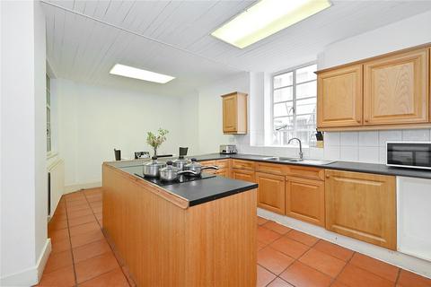 5 bedroom apartment to rent, Strathmore Court, St John's Wood NW8