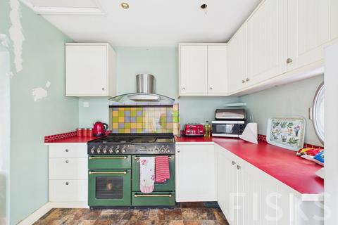 2 bedroom semi-detached house for sale, London Road, Benfleet, SS7