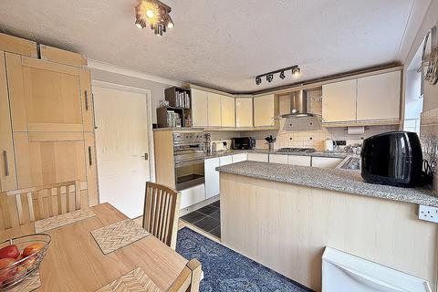 undefined, Miskin, Pontyclun CF72