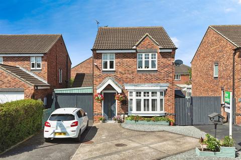 4 bedroom detached house for sale, Spicers Road, Hedon HU12