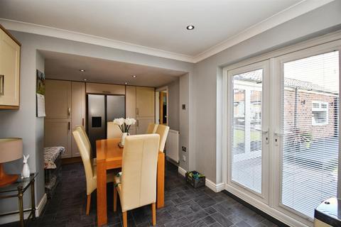 4 bedroom detached house for sale, Spicers Road, Hedon HU12