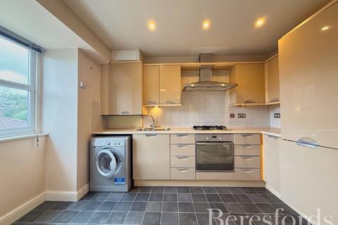2 bedroom apartment for sale, Suttons Lane, Hornchurch, RM12