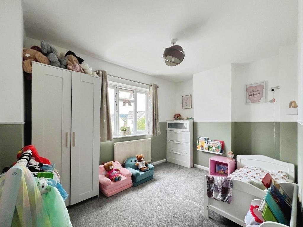 Pbox-bedroom-326495.jpg