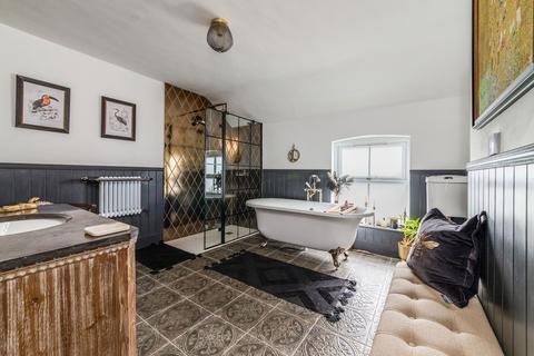 3 bedroom end of terrace house for sale, Queens Road, Banbury