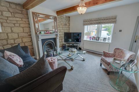 2 bedroom terraced house for sale, Windhill Old Road, Thackley, Bradford, West Yorkshire, BD10