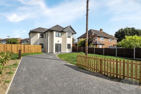 Silo Drive, Godalming, Surrey, GU7