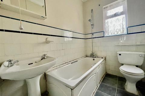 1 The Triangle, Sidcup, DA15 8LT