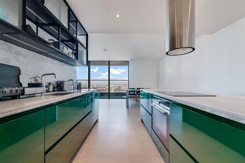 2 bedroom flat to rent, Bagshaw Building, Wardian, Canary Wharf, London, E14