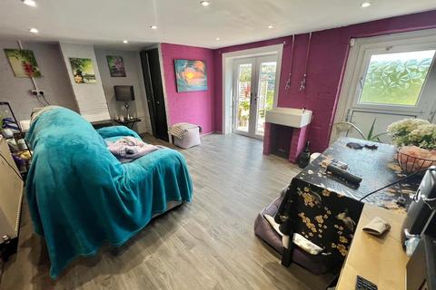 3 bedroom terraced house for sale, Radcliffe Road,, Golcar, Huddersfield