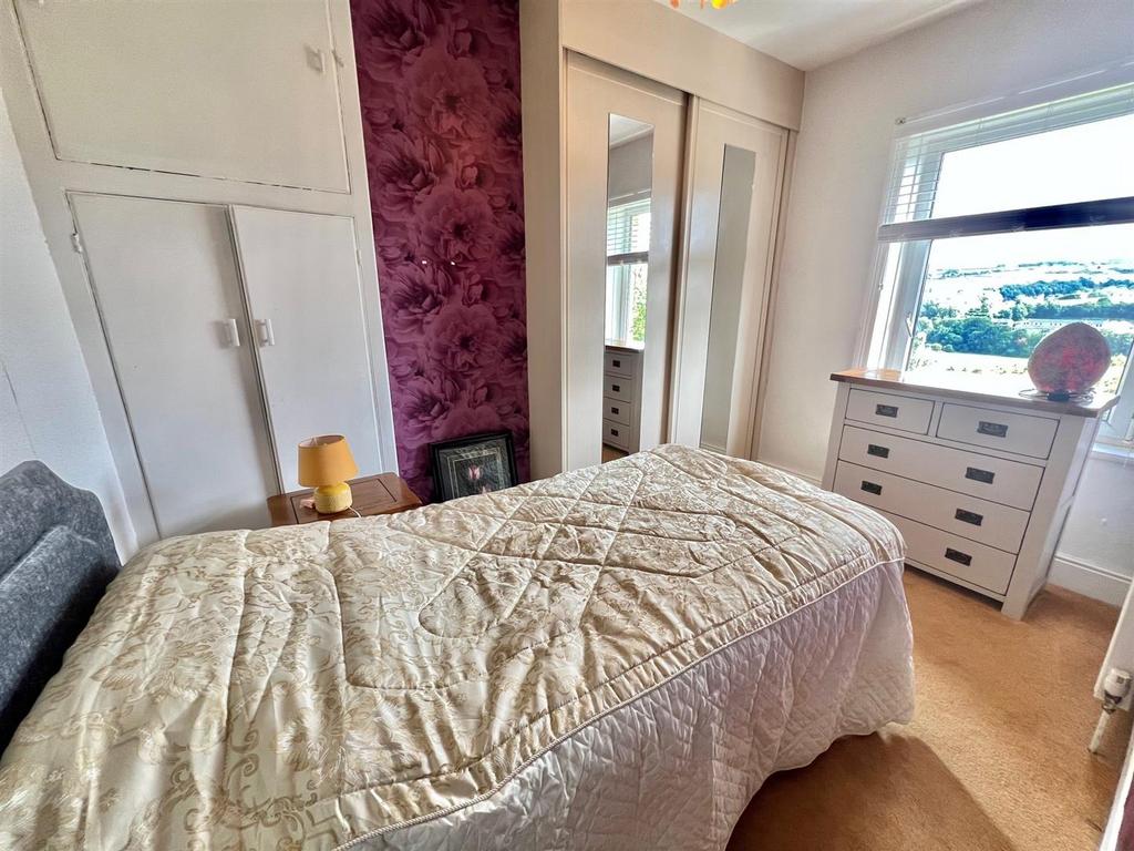 Bedroom2.jpg