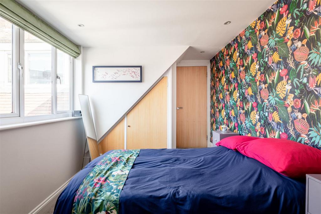 37 B Old Woking Road-12.jpg