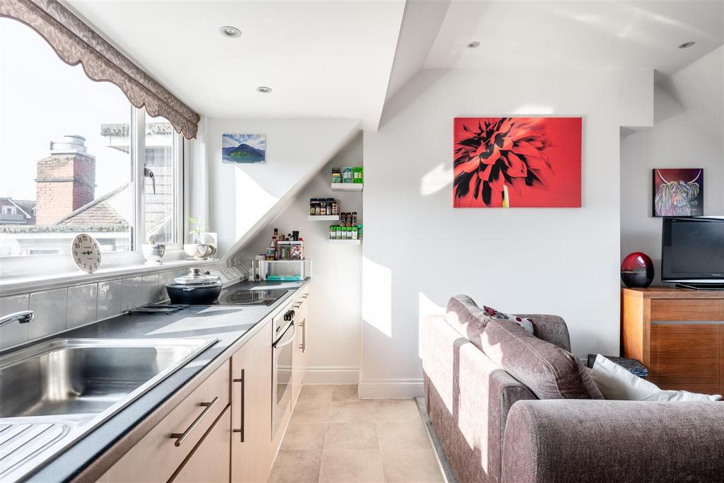 37 B Old Woking Road-4.jpg