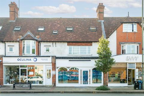 undefined, Old Woking Road, West Byfleet KT14