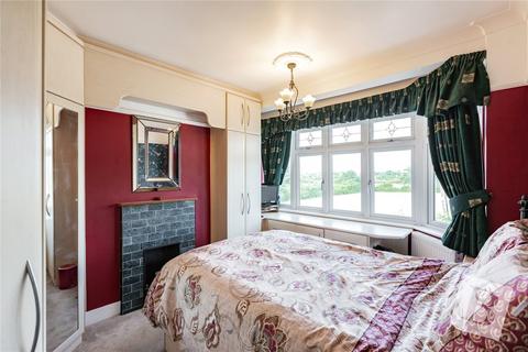 3 bedroom semi-detached house for sale, Lynfords Drive, Runwell, Wickford, Essex, SS11